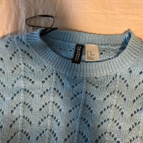 H&M sweater - Picture 2 of 3